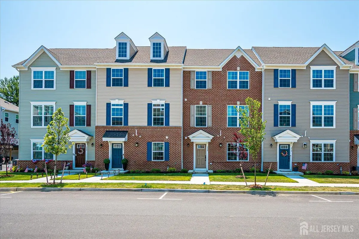 -220 Anchor Way, Aberdeen, NJ 07721 - #1