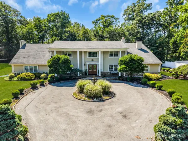 -559 Colonia Boulevard, Colonia, NJ 07067