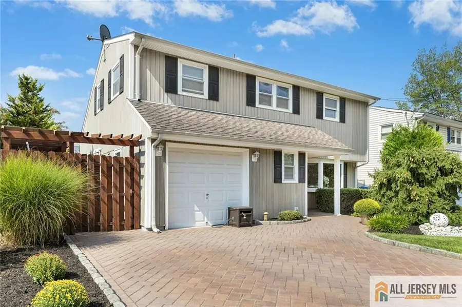 -25 N Lincoln Avenue, Colonia, NJ 07067 - Image #2