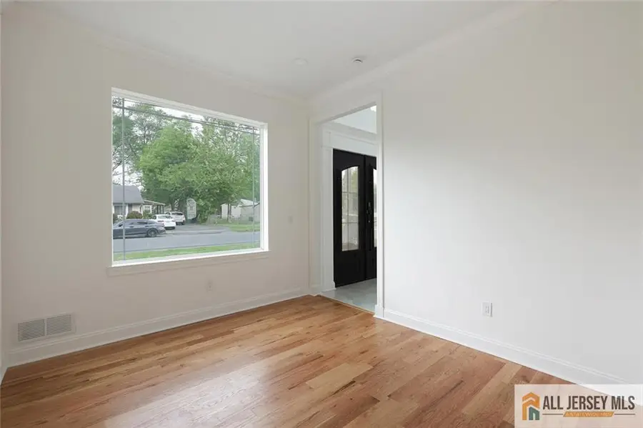 -19 Fairfax Road, Edison, NJ 08817 - Image #2