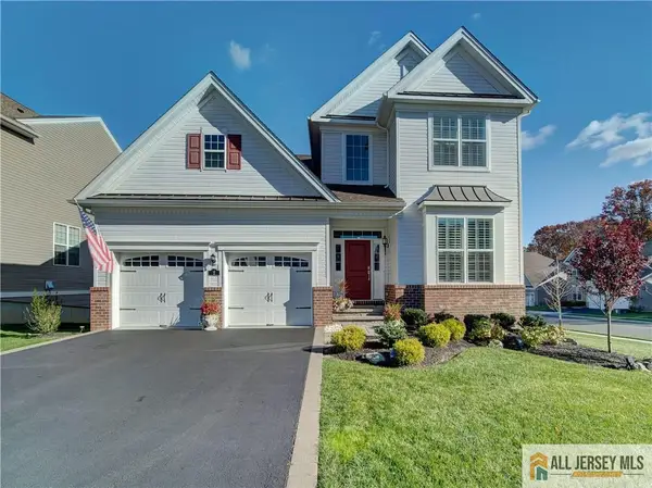 -2 Pelican Court, Ocean, NJ 07712