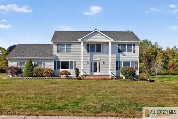 -6 Elliot Drive, Monroe, NJ 08831