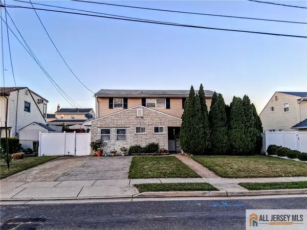 -140 Whitman Street, Carteret, NJ 07008