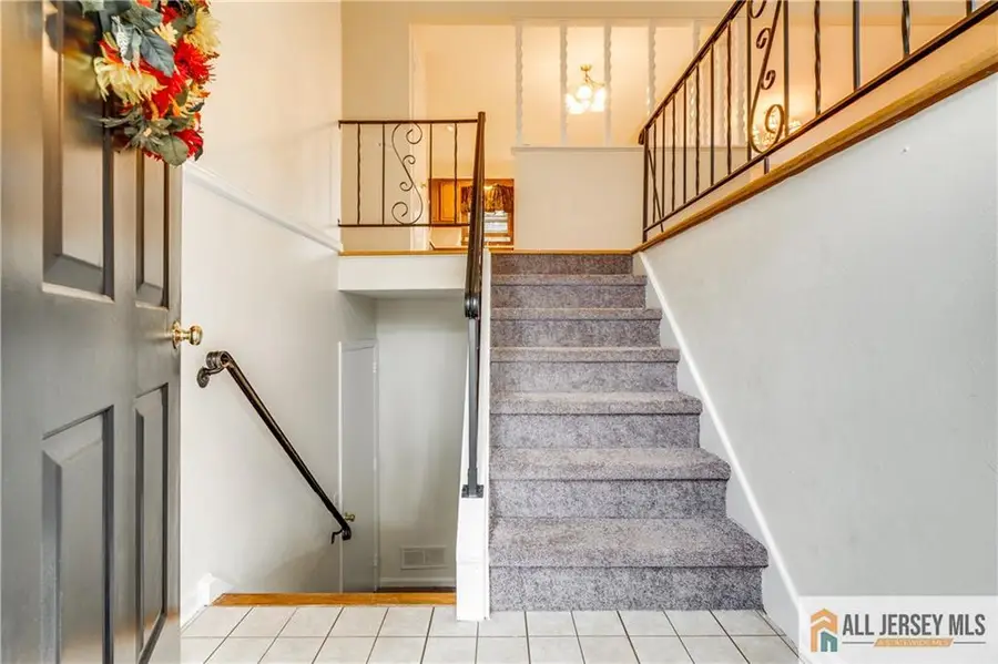 -106 Farragut Avenue, Middlesex, NJ 08846 - Image #3