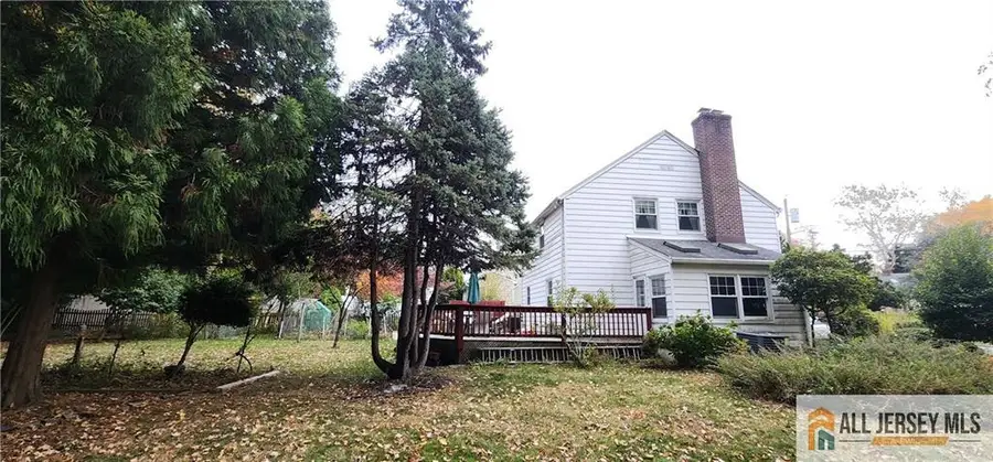 -10 North Drive, East Brunswick, NJ 08816 - Image #2