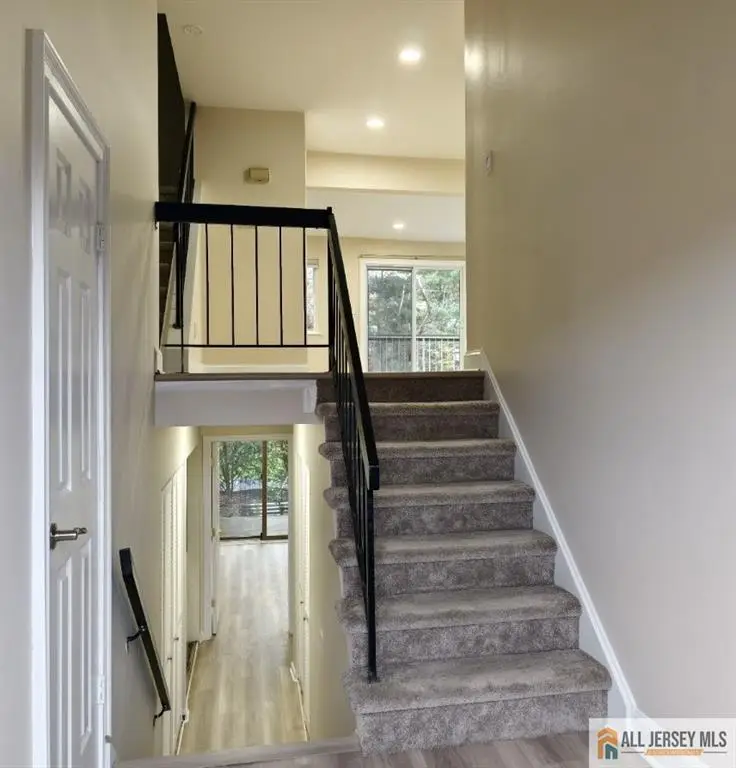 -3203 N Oaks Boulevard, North Brunswick, NJ 08902 - Image #2