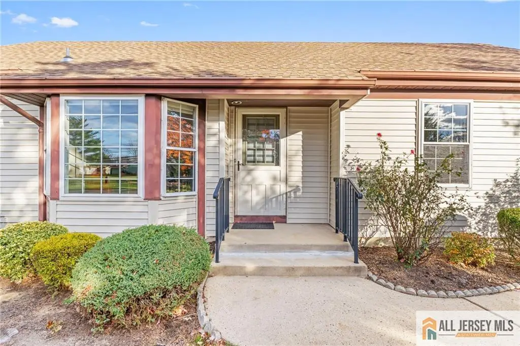 -18 Benjamin Franklin Drive #C, Monroe, NJ 08831 - Image #1