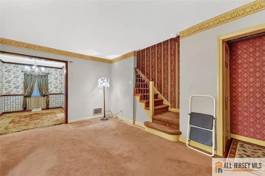 -587 Ellis Place, Woodbridge, NJ 07095 - Image #3