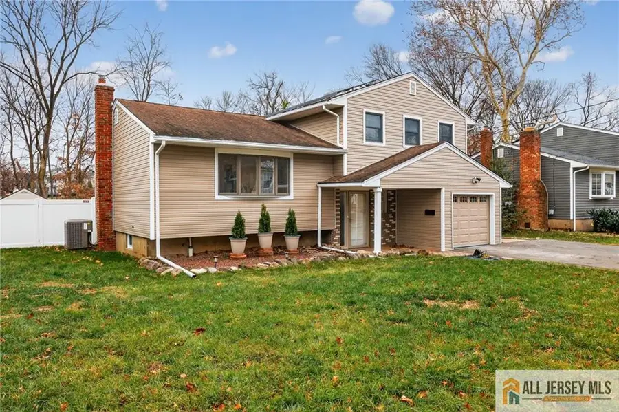 -707 Warfield Road, North Plainfield, NJ 07063 - Image #2