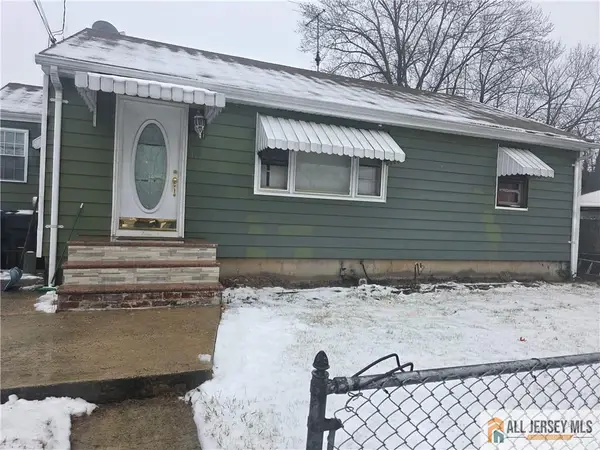 -8 Beech Street, Fords, NJ 08863