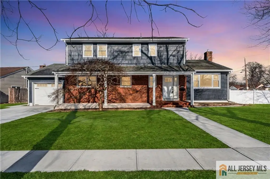 -27 Sheppard Place, Edison, NJ 08817 - #1