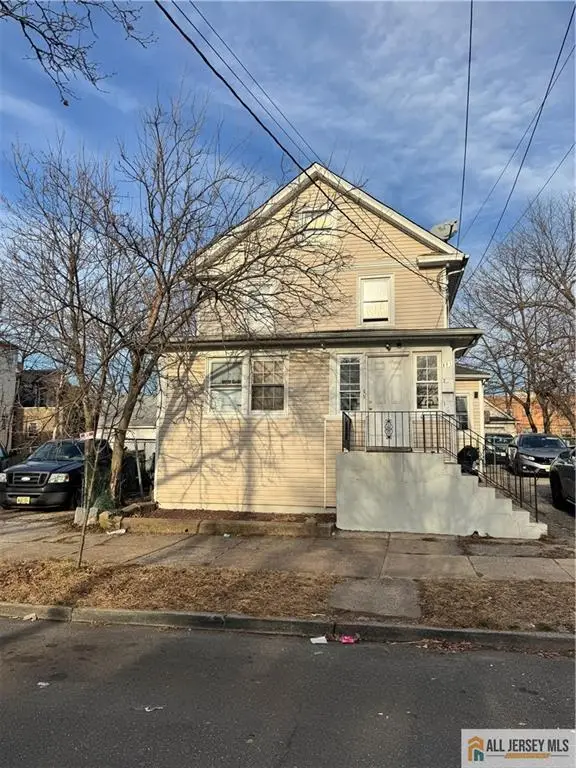 -111 Delavan Street, New Brunswick, NJ 08901