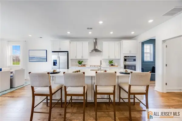 -9 Wembley Court, Monroe, NJ 08831