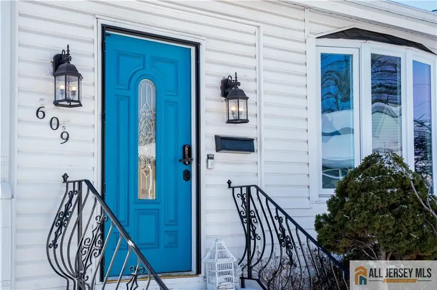 -609 Harrison Place, Linden, NJ 07036 - Image #2