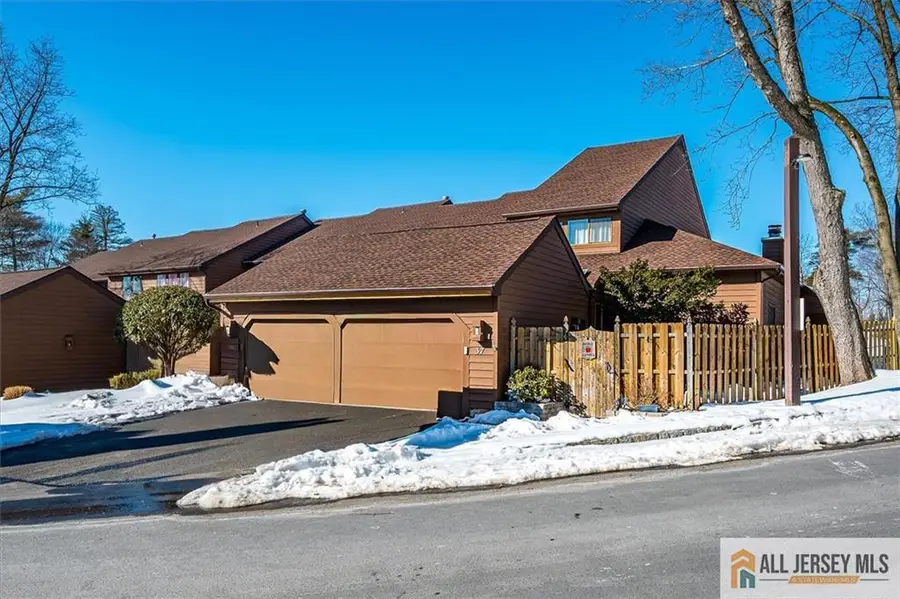 -37 Giggleswick Way, Edison, NJ 08820 - #3