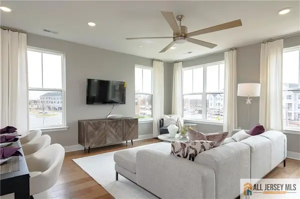 -160 Leona Stewart Lane, Pennington, NJ 08534