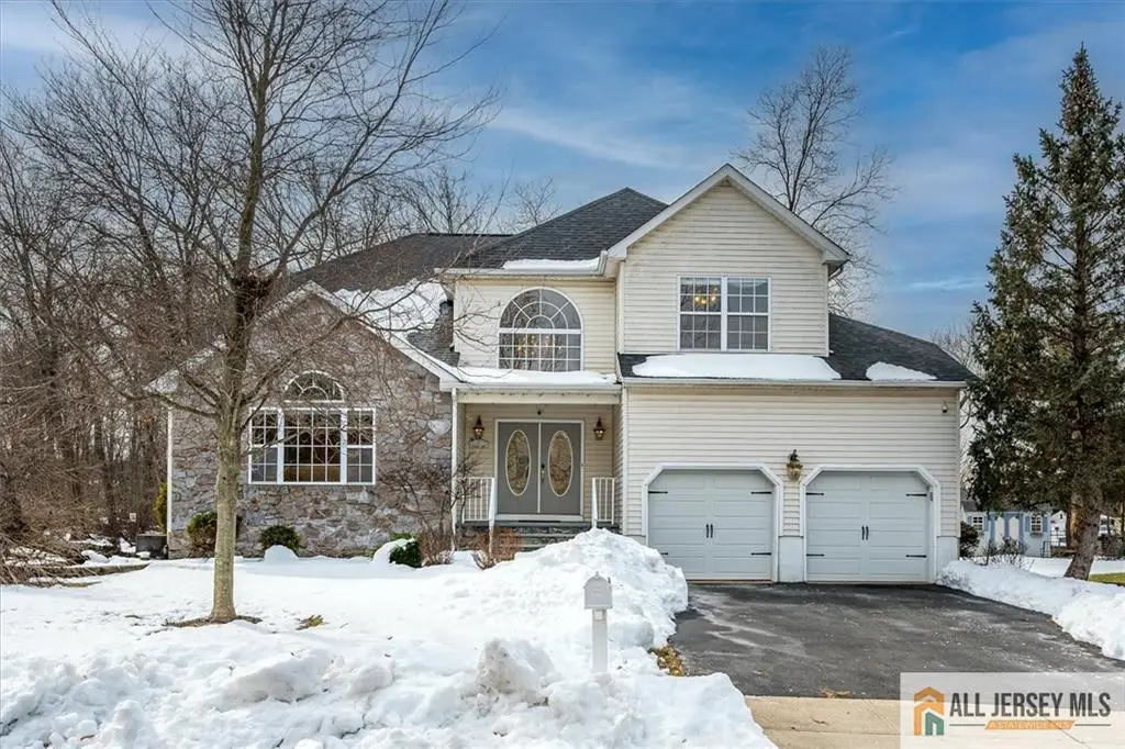 -5 Labrador Drive, Kendall Park, NJ 08824 - #1