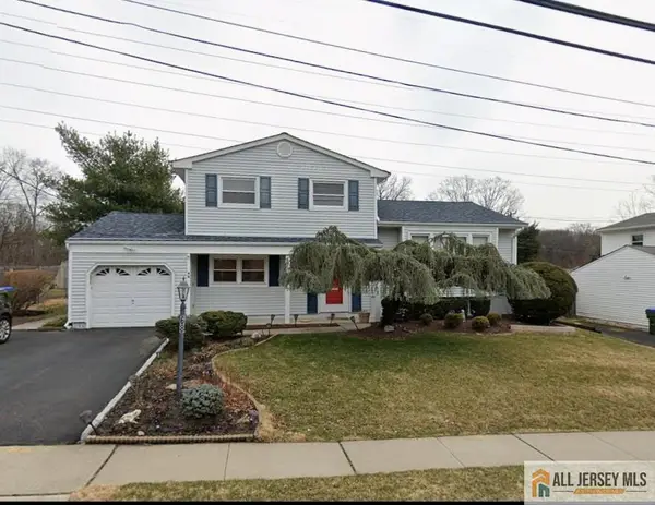 -68 Beechwood Avenue, Edison, NJ 08837