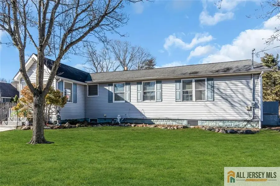 -18 Avenue B, Helmetta, NJ 08828 - #3