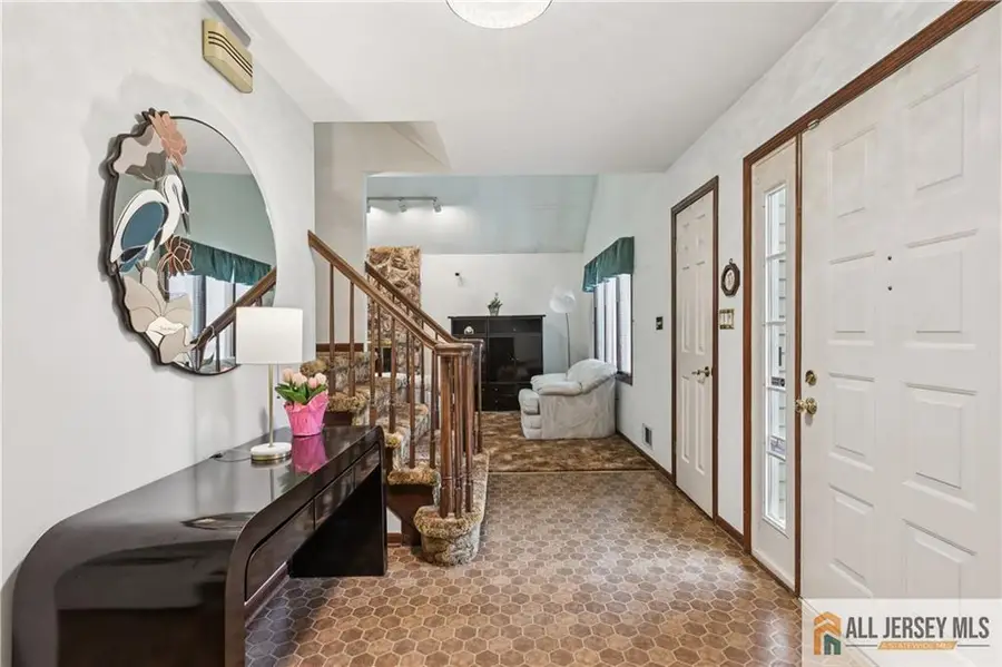 -2 Grenoble Court, Matawan, NJ 07747 - #2