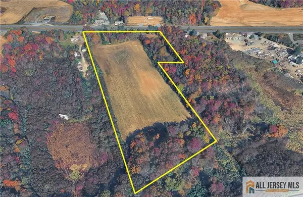 -840 E Route 33 Highway, Monroe, NJ 08831