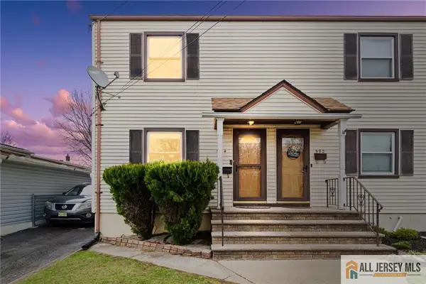 -594 Ridgedale Avenue, Woodbridge Proper, NJ 07095