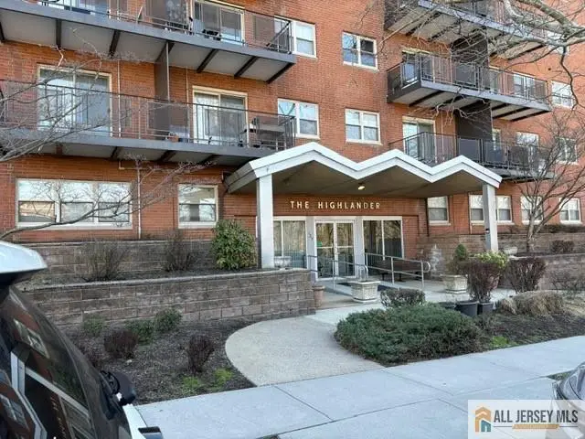 -123 S Adelaide Avenue #4J, Highland Park, NJ 08904 - #2