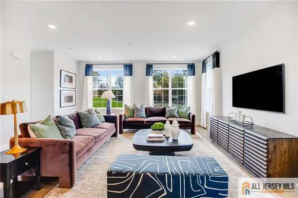 -110 Fred Clark Drive, Pennington, NJ 08534