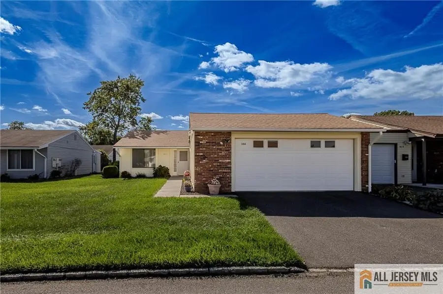 -30 Larch Plaza #30A, Monroe, NJ 08831 - #2