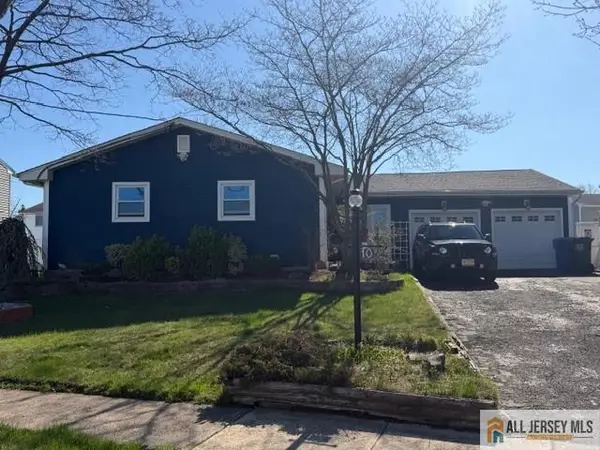 -10 Wellington Avenue, Port Reading, NJ 07064