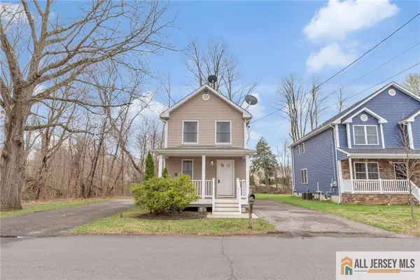 -81 E Lincoln Avenue, Monroe, NJ 08831