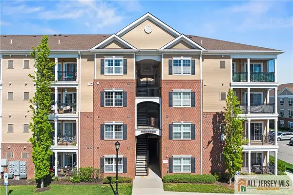 -547 E Celebration Way, South Plainfield, NJ 07080