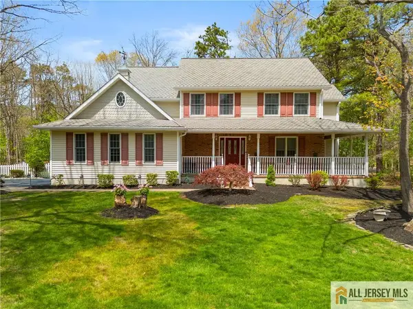 -1 Pine View Court, Monroe, NJ 08831