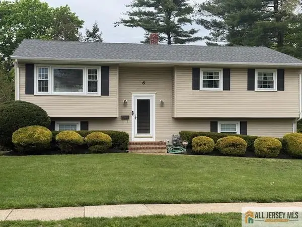 -6 Greenbrae Court, East Brunswick, NJ 08816