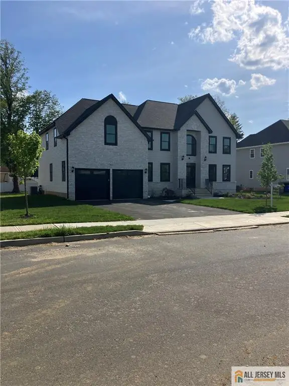 -5 Kristina Court, East Brunswick, NJ 08816