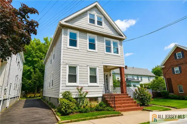 -105 Louis Street, New Brunswick, NJ 08901