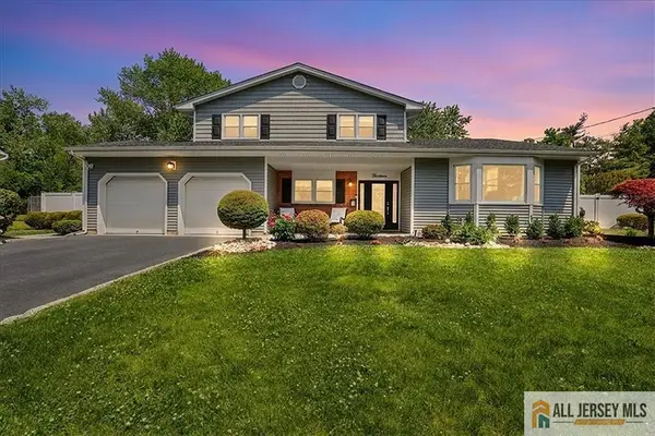 -14 Dexter Road, East Brunswick, NJ 08816
