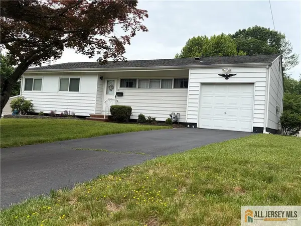 -89 S Pennington Road, New Brunswick, NJ 08901