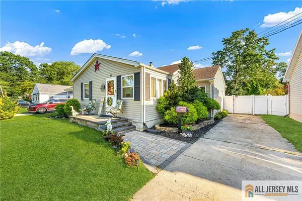 -80 Elm Street, Spotswood, NJ 08884