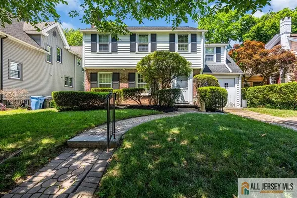 -25 Home Street, Metuchen, NJ 08840