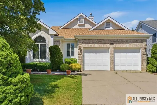 -41 Sherwood Drive, Monroe, NJ 08831