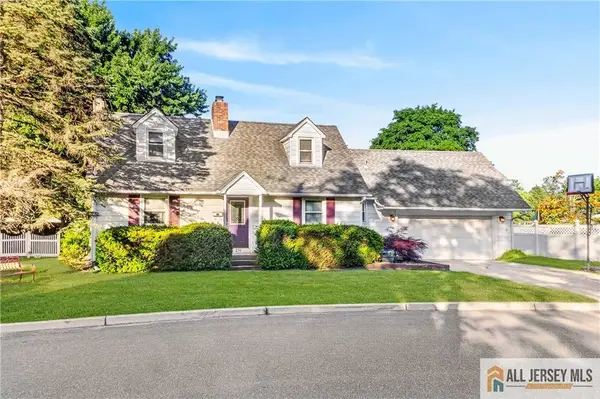 -256 Adirondack Avenue, Spotswood, NJ 08884