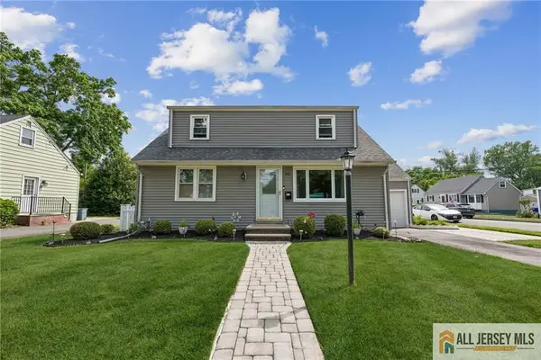 -90 Manalapan Avenue, Freehold Boro, NJ 07728