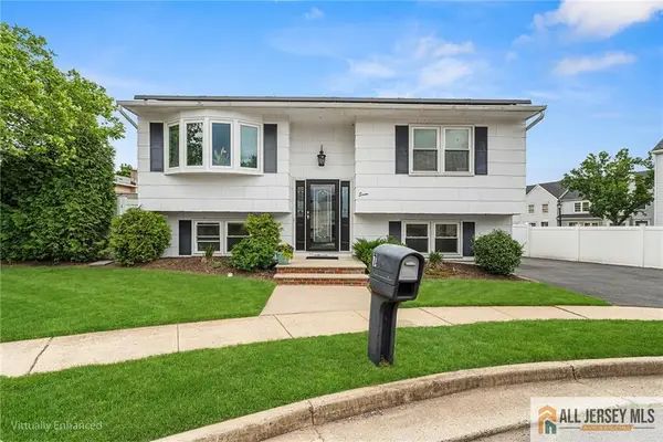 -7 Wilton Avenue, Middlesex, NJ 08846