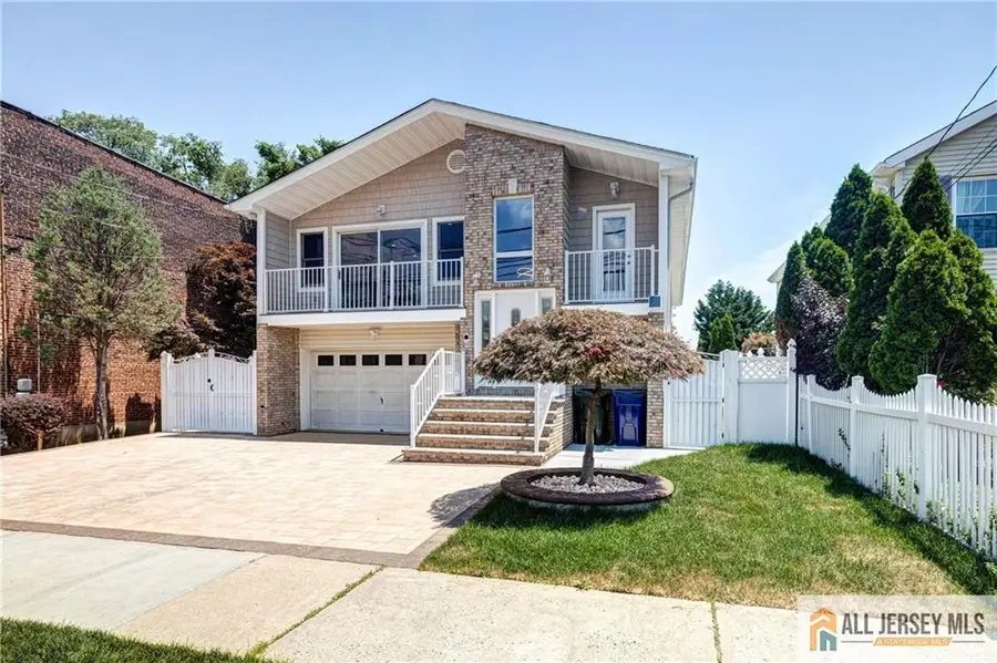 -278 Rector Street, Perth Amboy, NJ 08861 - #3