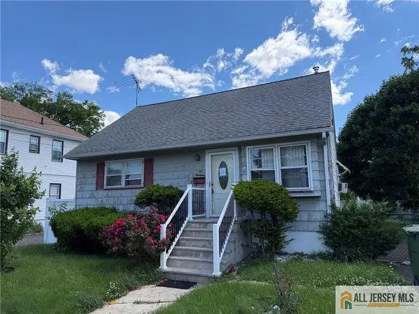 -219 Victory Street, Roselle, NJ 07203