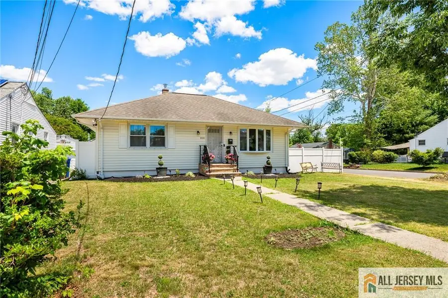 -800 N Washington Avenue, Dunellen, NJ 08812 - #2
