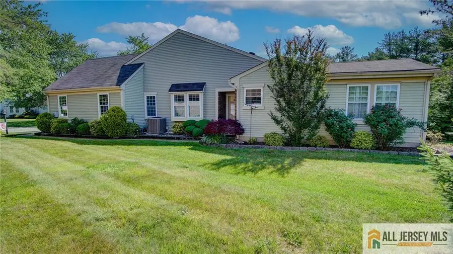 -23 Bedfordshire Drive, Monroe, NJ 08831 - #3