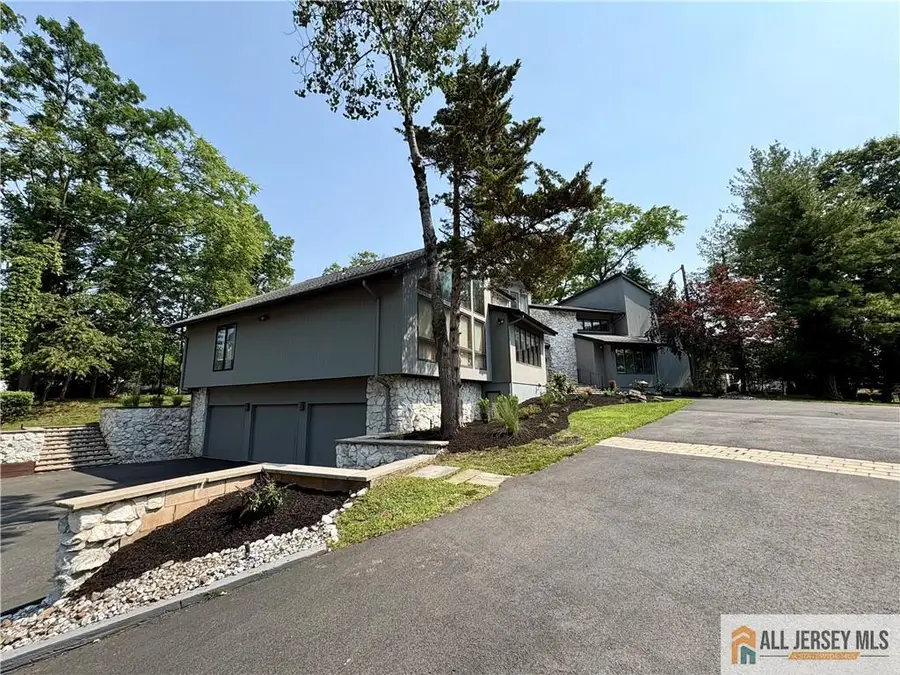 -46 Calvert Avenue, Edison, NJ 08820 - #2