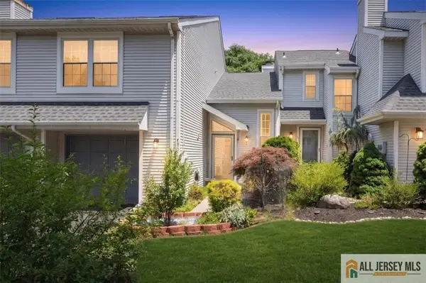 -73 Malibu Drive, Eatontown, NJ 07724